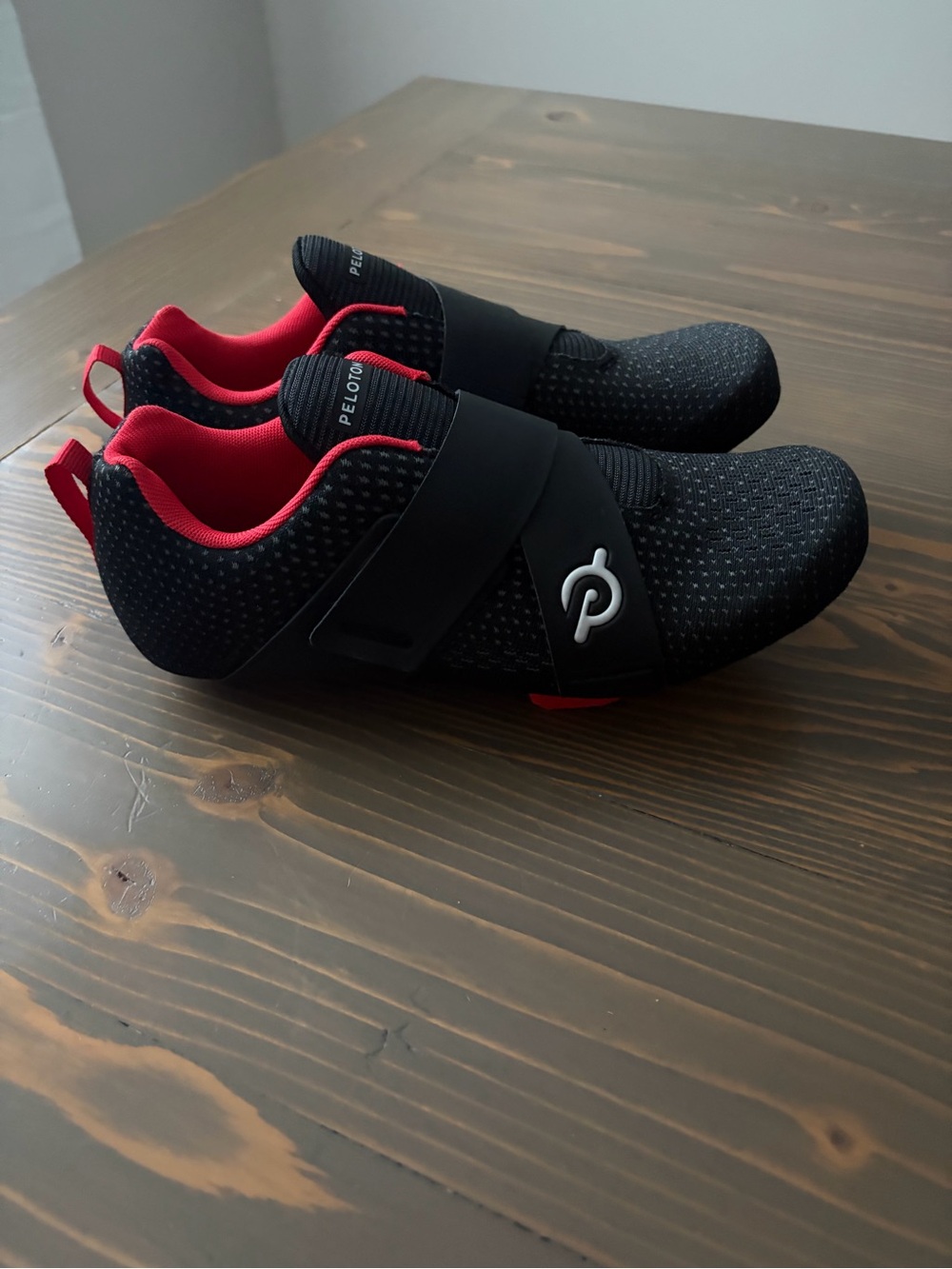 Peloton Altos cycling shoes clip in women’s 8 men’s 6.5